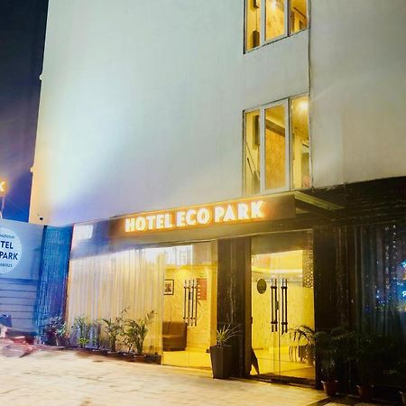 Hotel Eco Park New Town Екстериор снимка